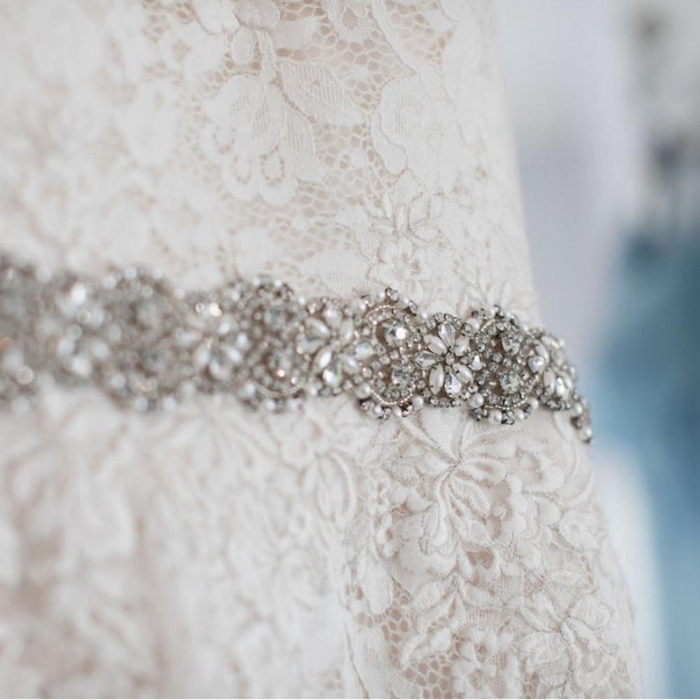 Wedding Dress - Picture 2 of 4